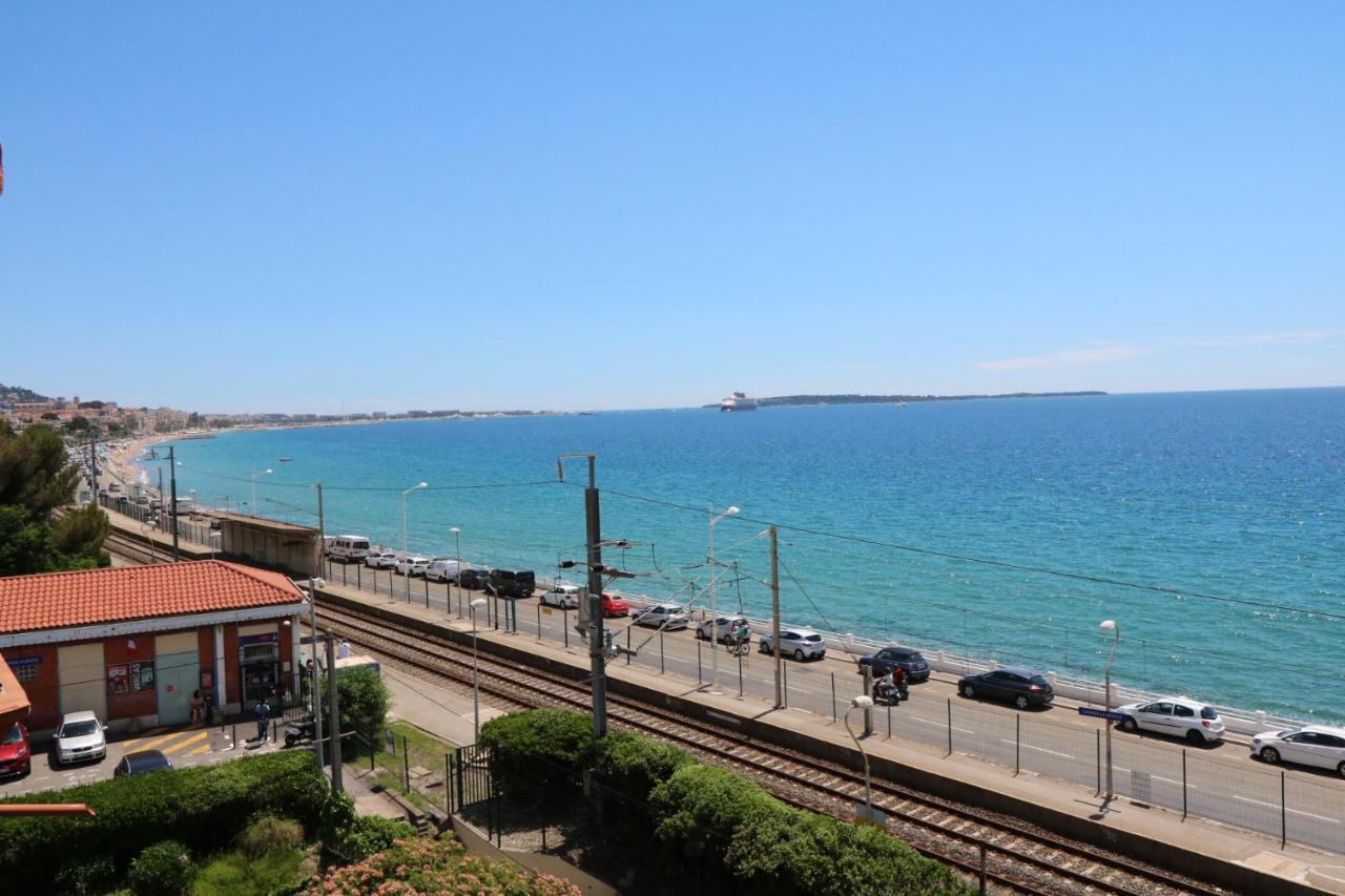 Studio With Beautiful Sea View And Direct Beach Access Cannes Eksteriør billede