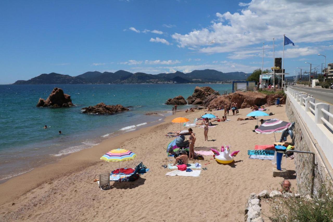 Studio With Beautiful Sea View And Direct Beach Access Cannes Eksteriør billede