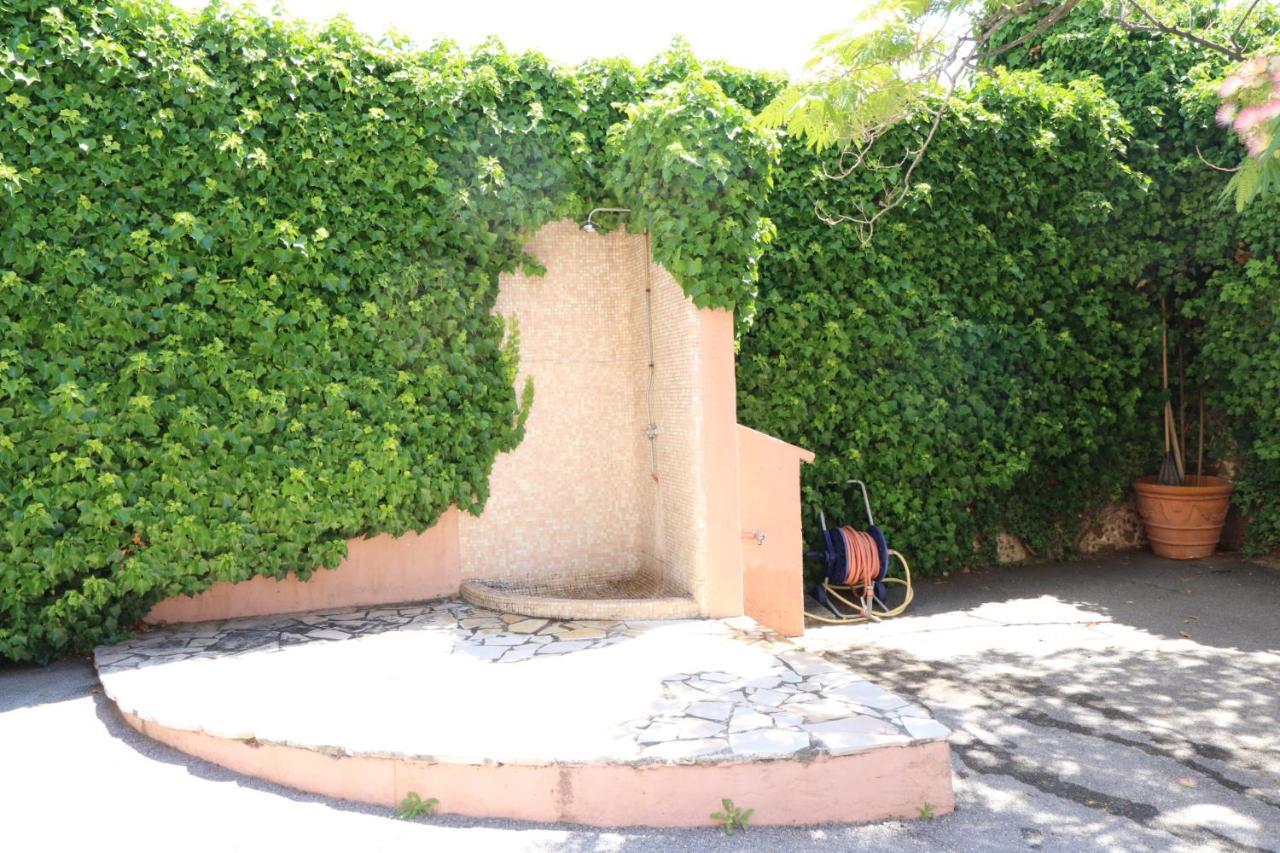 Studio With Beautiful Sea View And Direct Beach Access Cannes Eksteriør billede