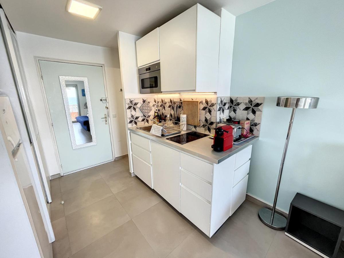 Studio With Beautiful Sea View And Direct Beach Access Cannes Eksteriør billede